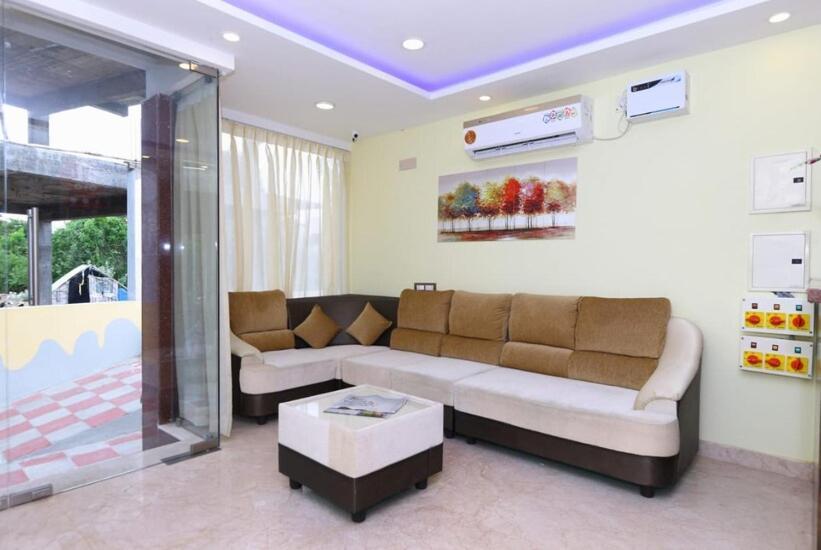 Hotel Titanium Tower Chennai Exterior photo